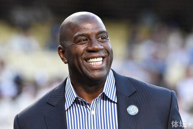 格林27分火箭豪取9连胜 距离勇士仅0.5个胜场